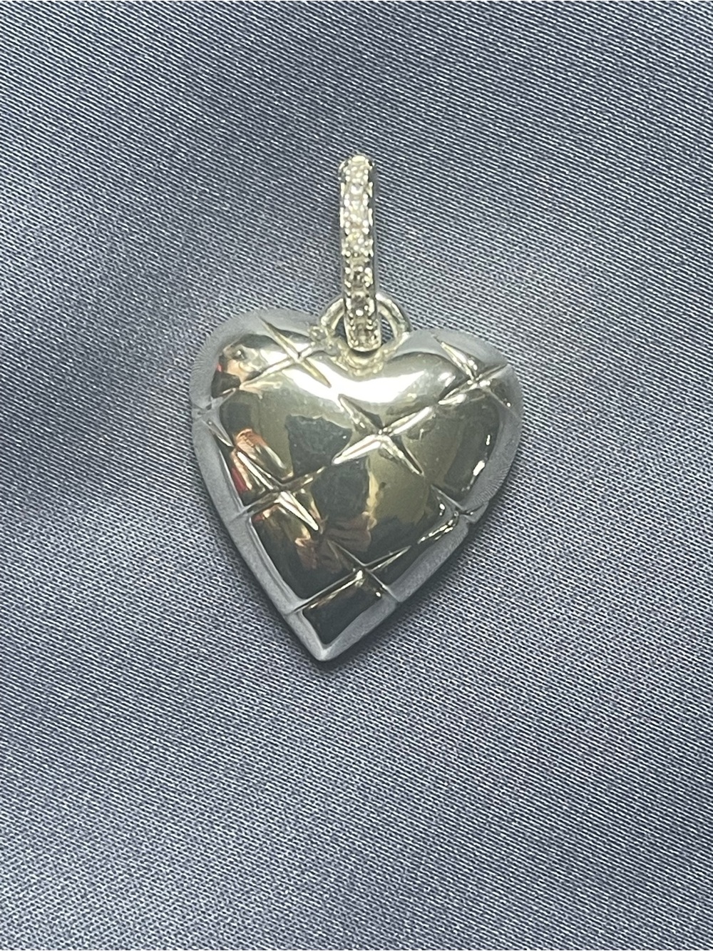 Quilted Heart Pendant Necklace in Silver